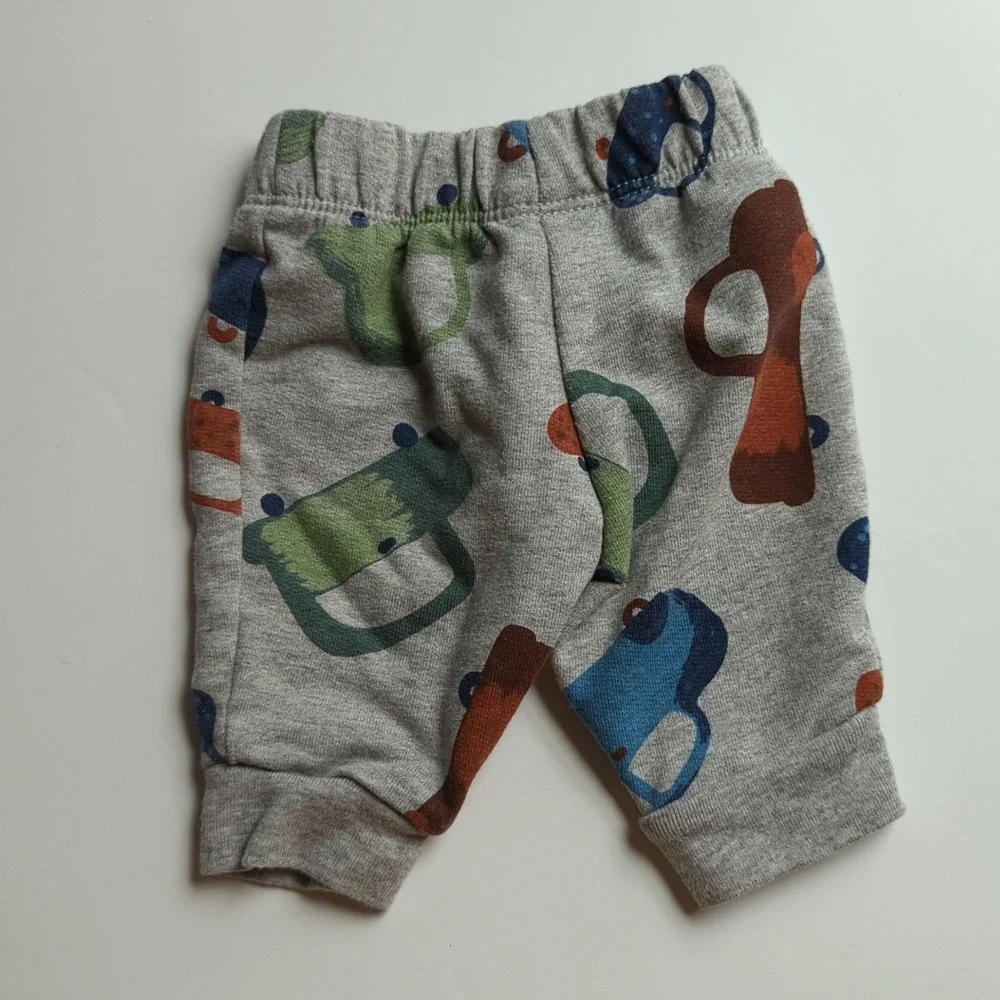 Bundle of Carter's Newborn Sweatpants 3